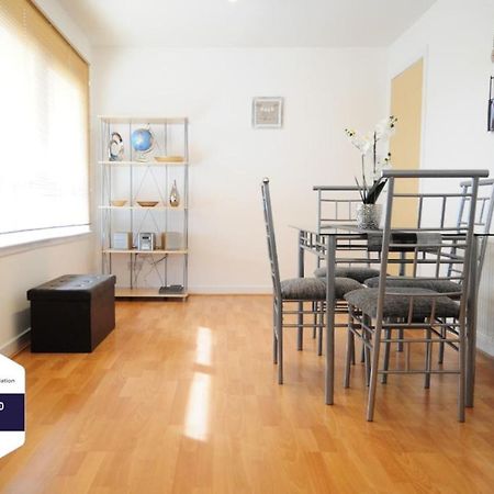New Glasgow Family Home - Private Parking Екстериор снимка