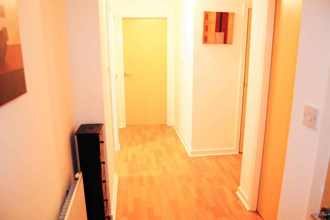 New Glasgow Family Home - Private Parking Екстериор снимка