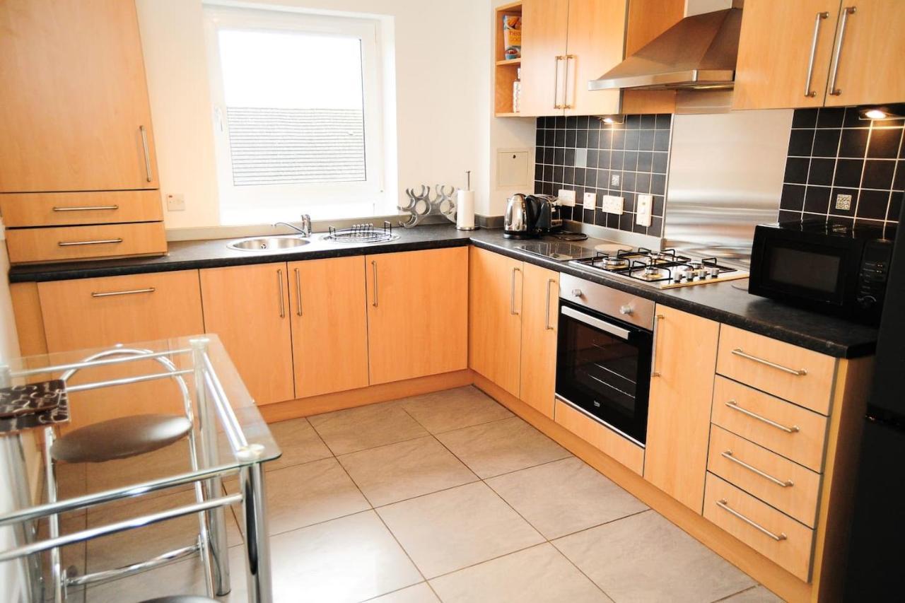 New Glasgow Family Home - Private Parking Екстериор снимка